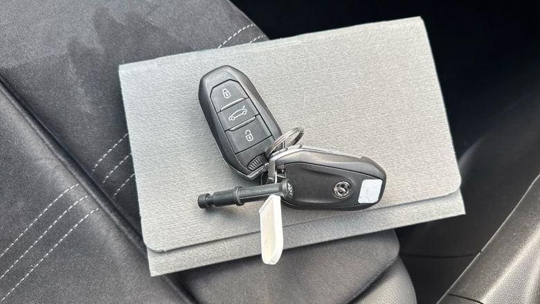 Vauxhall Crossland 1.2 Turbo [130] Ultimate 5dr Auto Petrol Hatchback